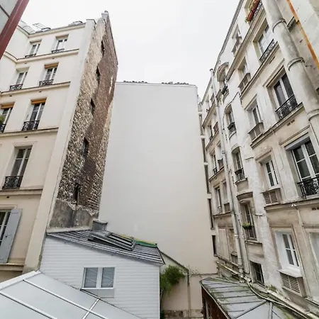 Sacre Coeur Metro Anvers - 9 -2p *