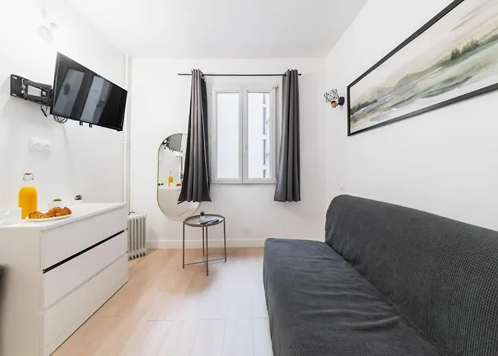 Sacre Coeur Metro Anvers - 9 -2p