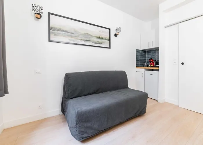 Apartament Sacre Coeur Metro Anvers - 9 -2p Paryż